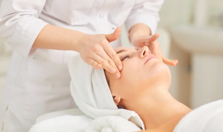 Masaj Facial Timișoara | Relaxare și Rejuvenare